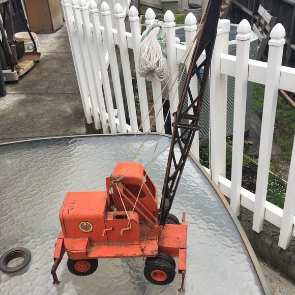Orange Construction Vehicle Design with Movable Arm - Picture 1 of 2